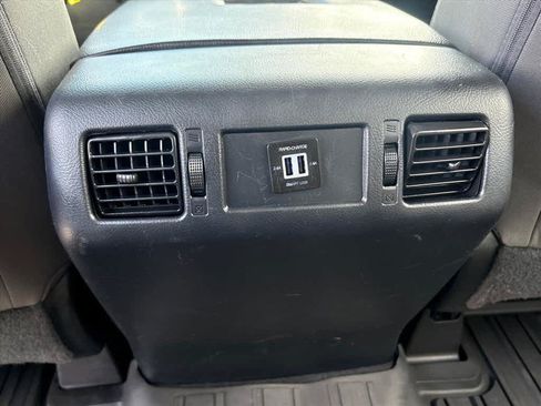 Used 2019 Toyota Tundra SR5 w/ SR5 Upgrade Package AWD/4WD image 10