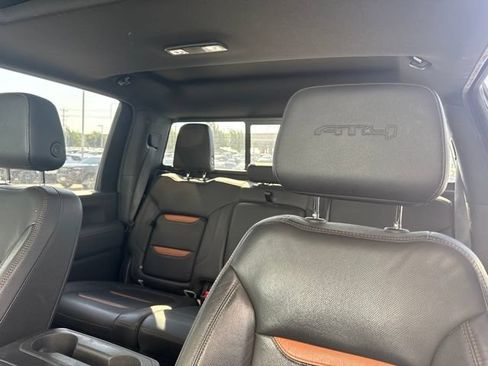 Used 2022 GMC Sierra 2500 AT4 w/ AT4 Premium Plus Package AWD/4WD image 6