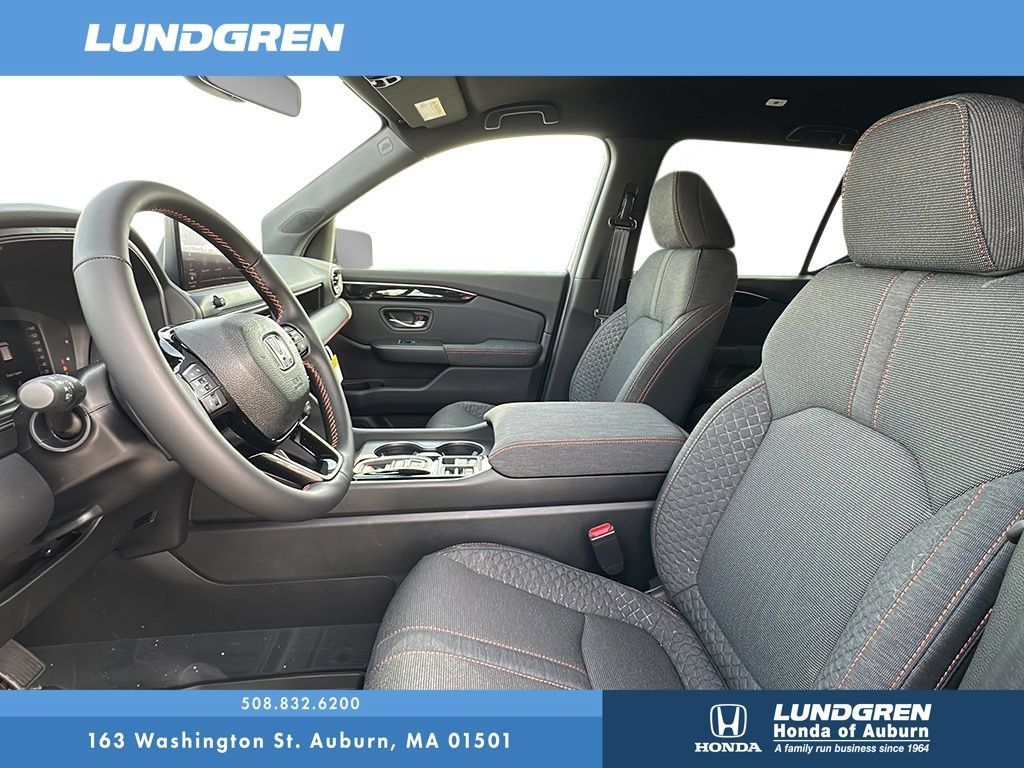 New 2026 Honda Pilot Sport image 18