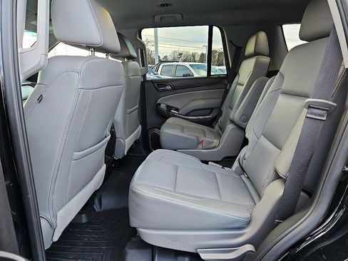 Used 2018 Chevrolet Tahoe LT w/ LT Signature Package image 10