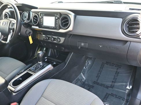 Used 2019 Toyota Tacoma SR5 image 8