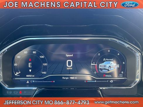 Used 2025 GMC Sierra 1500 SLE image 17