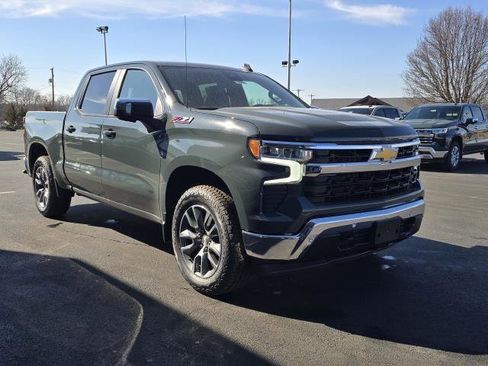 New 2026 Chevrolet Silverado 1500 LT image 2