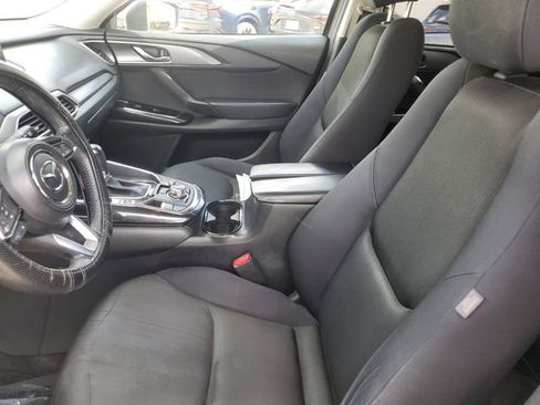 Used 2018 MAZDA CX-9 Sport image 17