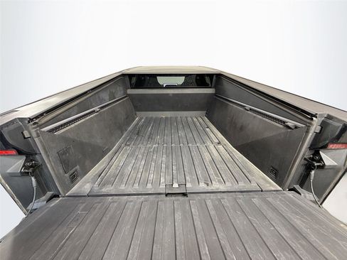 Used 2024 Tesla Cybertruck AWD Crew Cab image 14