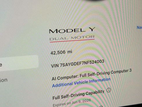 Used 2022 Tesla Model Y Performance AWD/4WD image 18