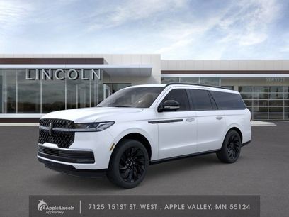 New 2025 Lincoln Navigator L Reserve w/ Jet Appearance Package
