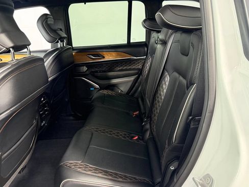 Certified 2023 Jeep Grand Cherokee Summit AWD/4WD image 26