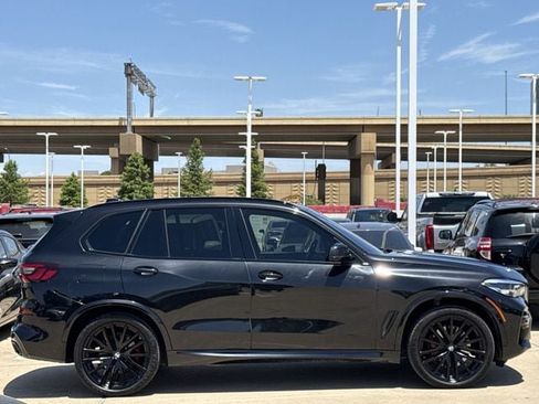 Used 2022 BMW X5 sDrive40i w/ M Sport Package RWD image 3