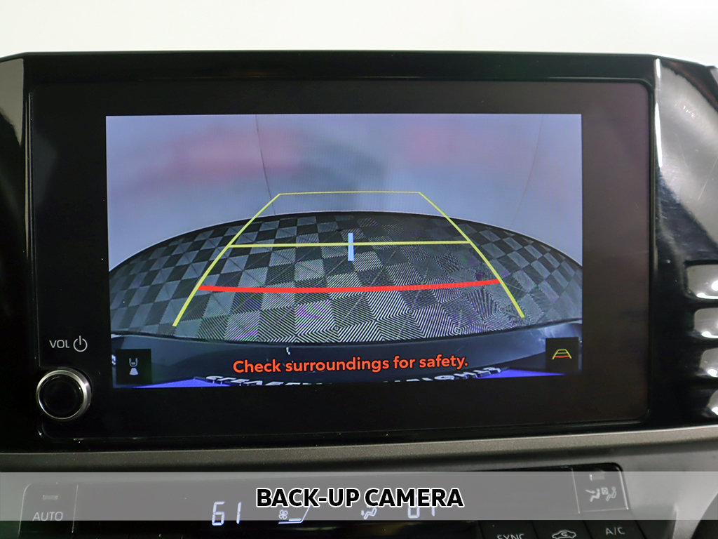Used 2025 Toyota Camry LE AWD/4WD image 5