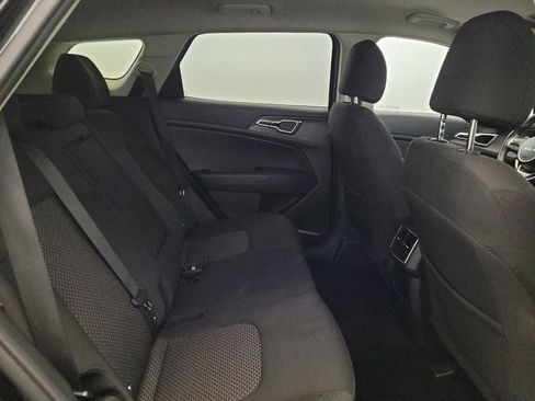 Used 2023 Kia Sportage LX AWD/4WD image 19