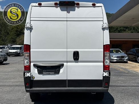 Used 2023 RAM ProMaster 2500 FWD image 5