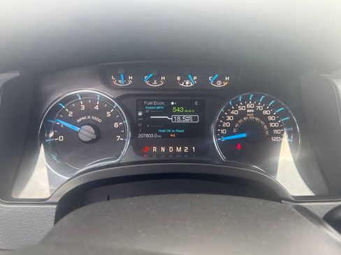 Used 2014 Ford F150 XLT w/ Equipment Group 302A Luxury AWD/4WD image 9