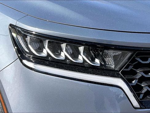 Used 2021 Kia Sorento S image 29