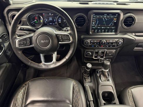 Used 2023 Jeep Wrangler Unlimited Sahara AWD/4WD image 26