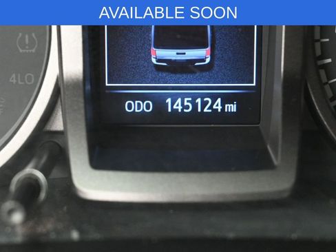 Used 2020 Toyota Tacoma TRD Off-Road image 19