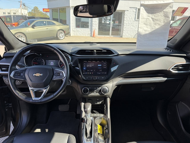 Used 2022 Chevrolet TrailBlazer ACTIV w/ Sun and Liftgate Package FWD image 15