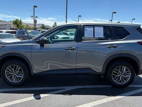 Used 2024 Nissan Rogue S AWD/4WD image 6