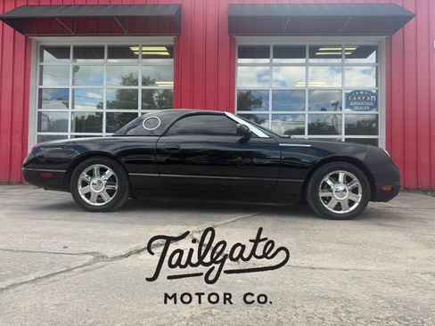Used 2005 Ford Thunderbird RWD image 1