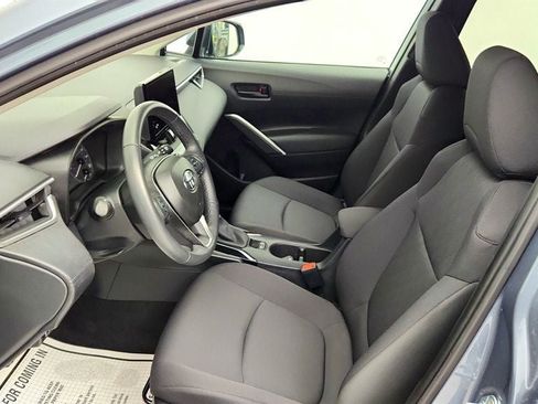 Used 2024 Toyota Corolla Cross LE FWD image 17