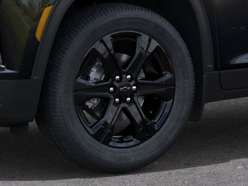 New 2027 Chevrolet Traverse LT w/ Midnight/Sport Edition FWD image 9