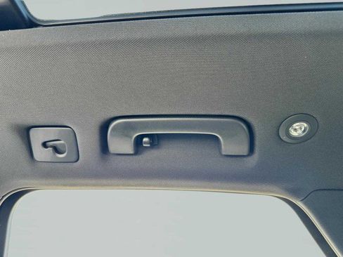 Used 2023 Audi SQ5 Premium Plus w/ Premium Plus Package image 40