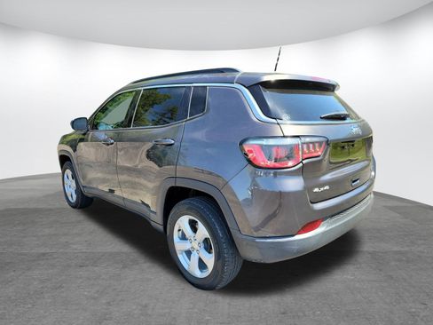 Used 2018 Jeep Compass Latitude AWD/4WD image 25