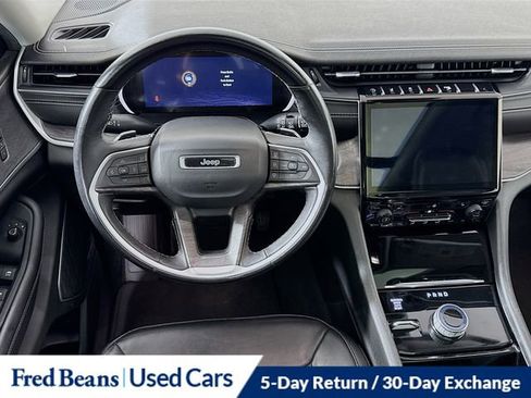 Used 2022 Jeep Grand Cherokee L Limited image 25