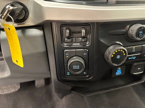 New 2026 Ford F350 XLT w/ Snow Plow/Camper Package image 34