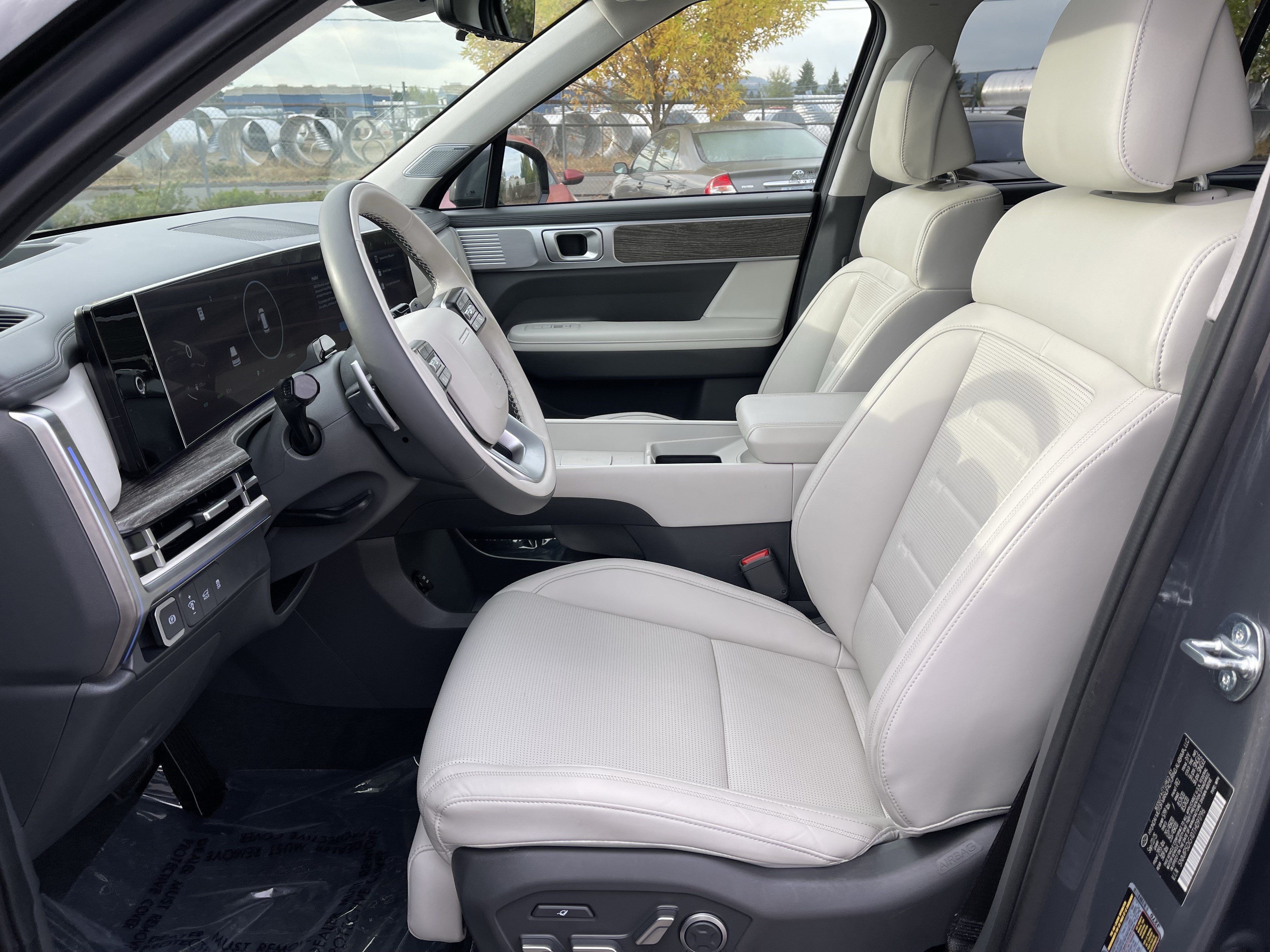 Used 2026 Hyundai Santa Fe Calligraphy AWD/4WD image 11