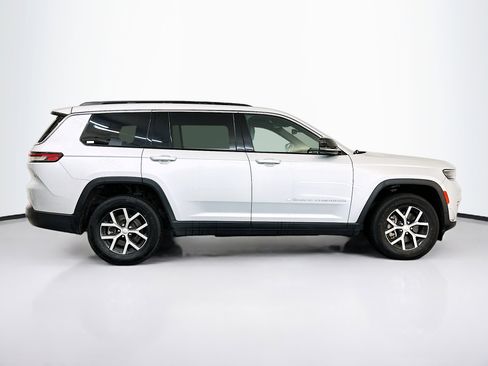 Used 2024 Jeep Grand Cherokee L Limited w/ Luxury Tech Group II AWD/4WD image 10