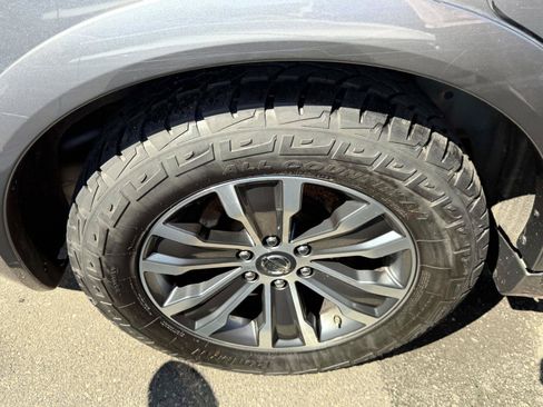 Used 2020 Nissan Armada SL RWD image 6