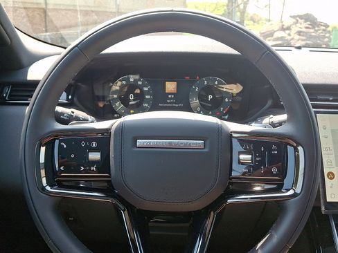 New 2026 Land Rover Range Rover Velar S AWD/4WD image 16