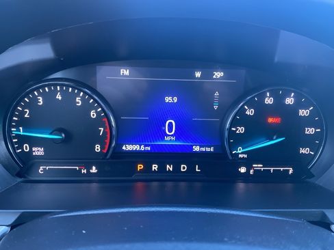 Certified 2023 Ford Explorer XLT w/ Class IV Trailer Tow Package image 13