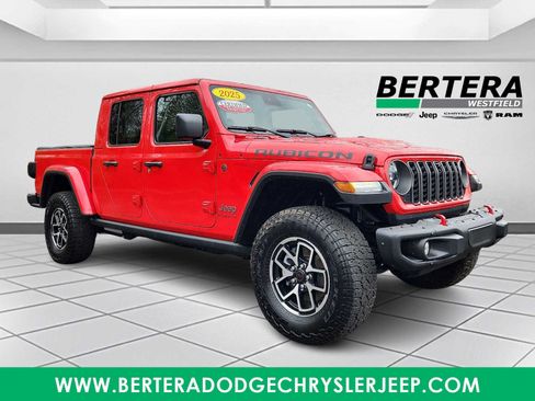 Certified 2025 Jeep Gladiator Rubicon AWD/4WD image 1