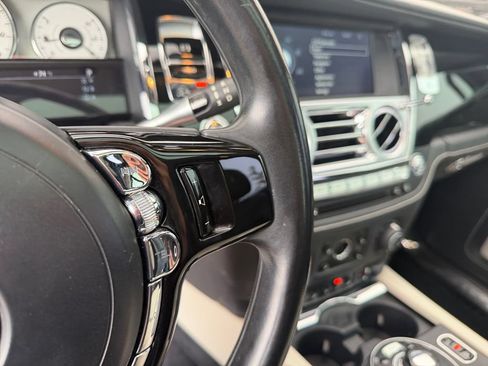 Used 2011 Rolls-Royce Ghost RWD image 17