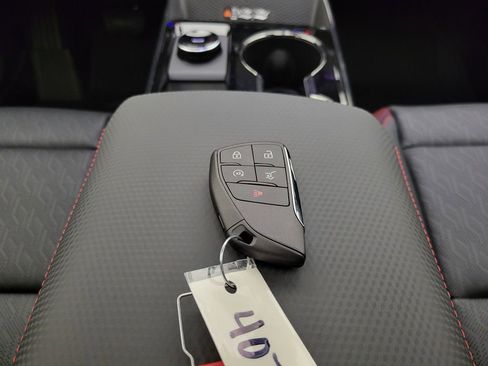 New 2026 Chevrolet Equinox RS w/ Convenience Package III image 48