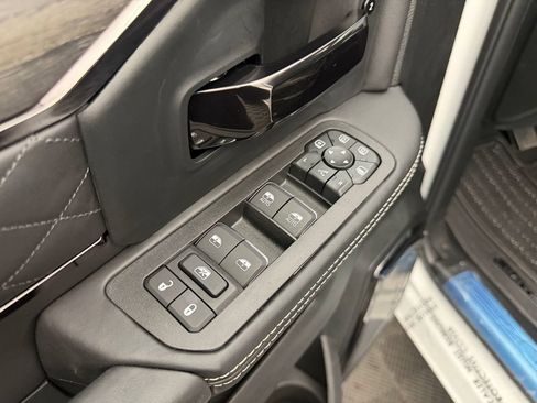 Used 2026 RAM 3500 Limited w/ Cold Weather Group AWD/4WD image 11
