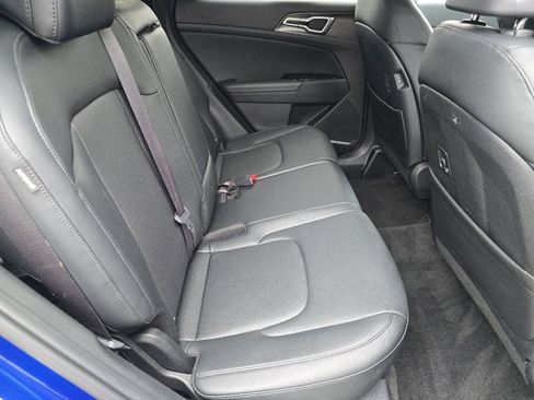 Used 2024 Kia Sportage EX image 20