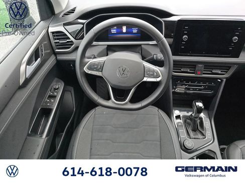 Certified 2025 Volkswagen Taos SE AWD/4WD image 16