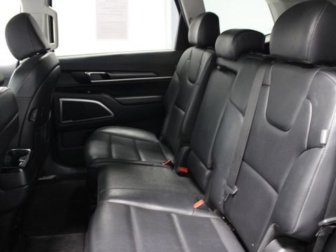 Used 2024 Kia Telluride LX FWD image 20