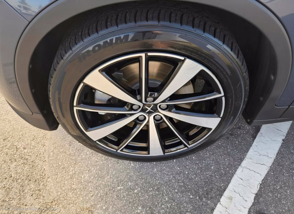 Used 2022 Polestar Polestar 2 w/ Plus Package AWD/4WD image 13