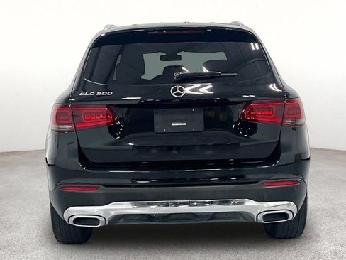Used 2021 Mercedes-Benz GLC 300 image 4