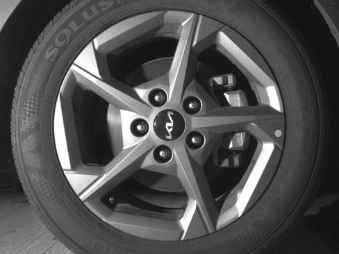 Used 2025 Kia K4 LXS FWD image 13