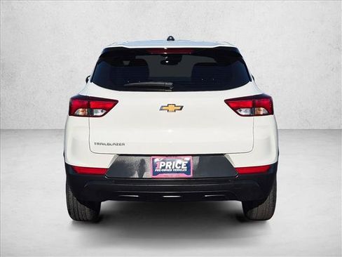 Used 2023 Chevrolet TrailBlazer LS FWD image 6