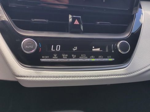 Certified 2024 Toyota Corolla SE image 18