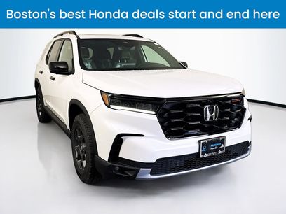 Used 2025 Honda Pilot TrailSport