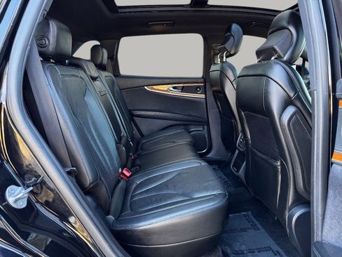 Used 2016 Lincoln MKX Reserve image 18