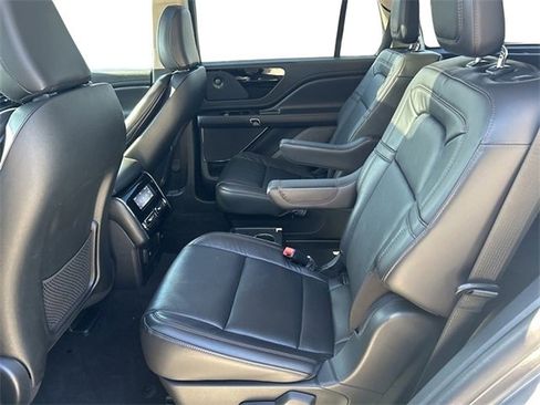 Certified 2023 Lincoln Aviator Reserve w/ Equipment Group 201A image 25