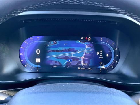 Used 2023 Volvo XC40 B5 Plus w/ Driver Assist Package image 25